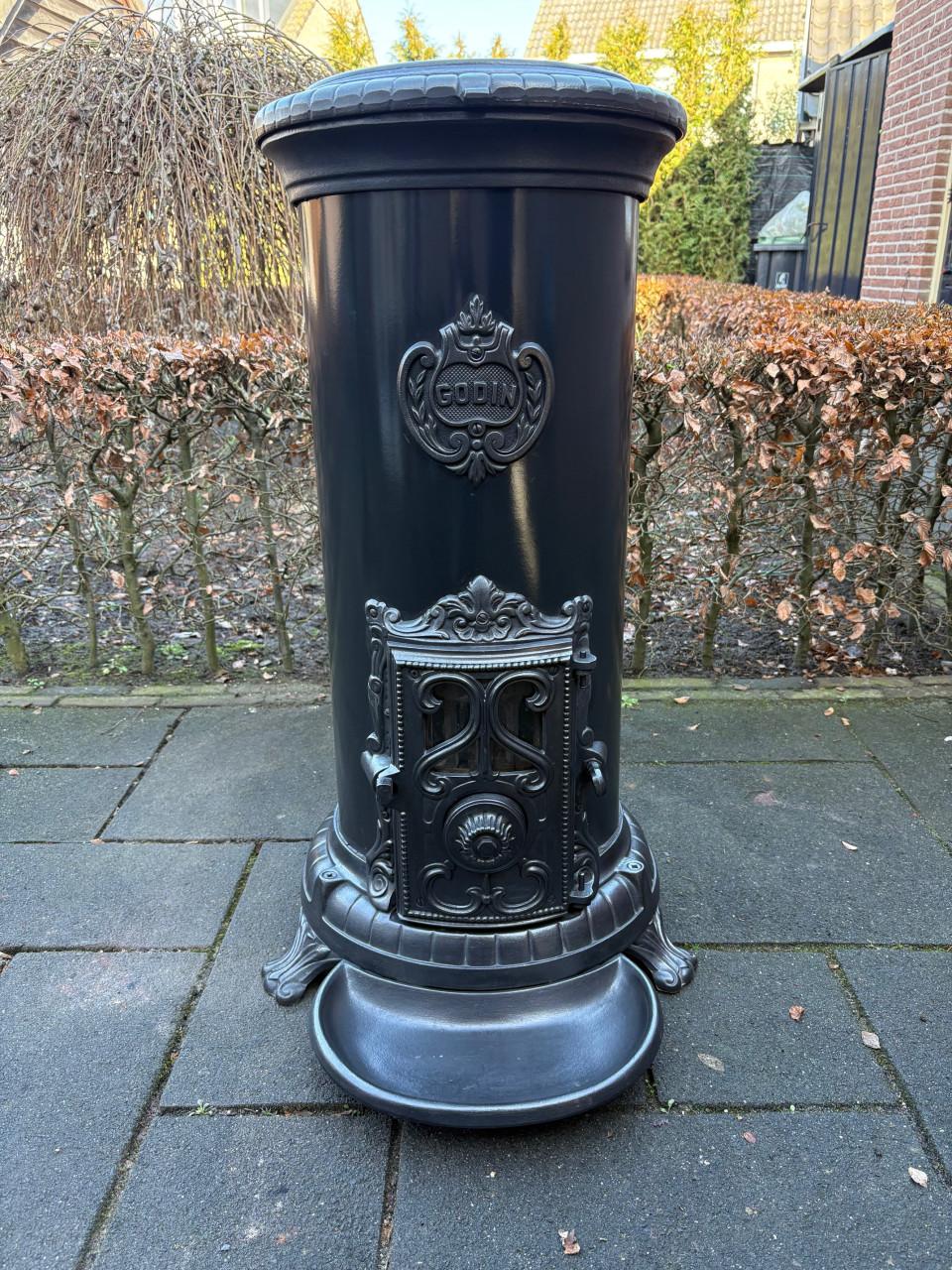 Prachtig grote Godin houten of kolen kachel 10 KW type 3721A