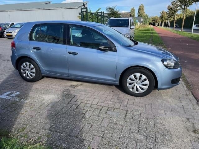 Volkswagen Golf 1.2 tsi trendline bluemotion