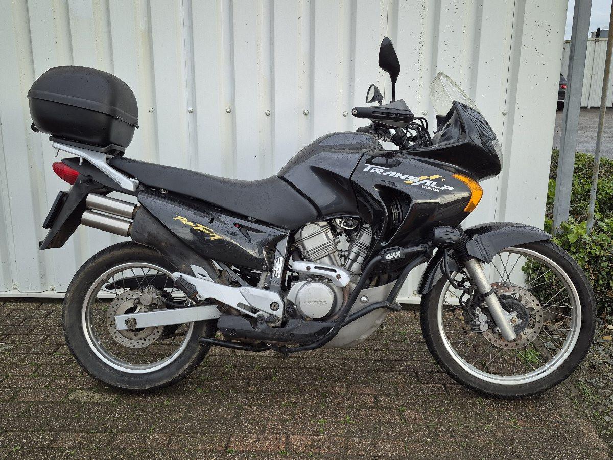 Honda Transalp XL650 uit 2001