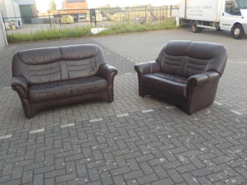 Mooie kwaliteit leren 2½ + 2 zits in zeer goede staat