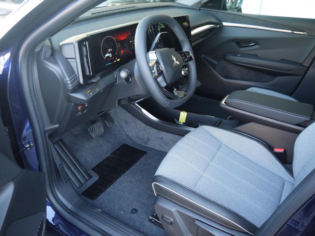 Mitsubishi Eclipse Cross intense 87 kwh 100% ev 620 km range