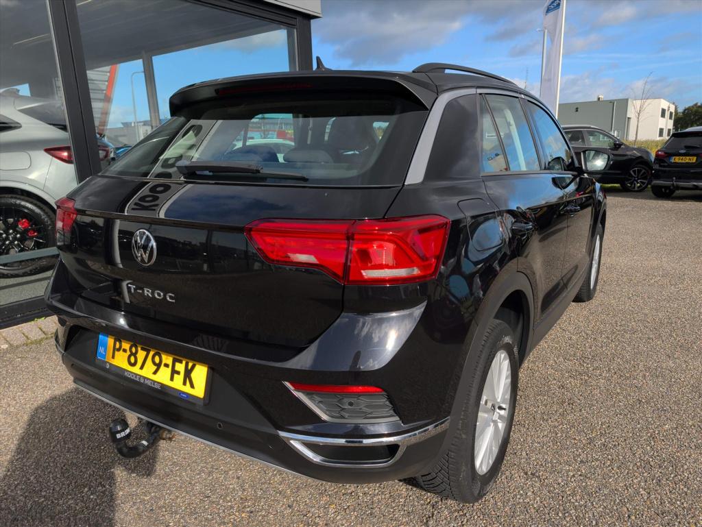 Volkswagen T-roc 1.5 tsi 150pk 7-dsg style | trekhaak | carplay