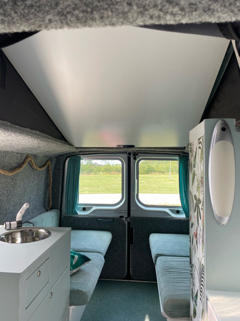 Buscamper Ford Transit met hefdak Euro5!