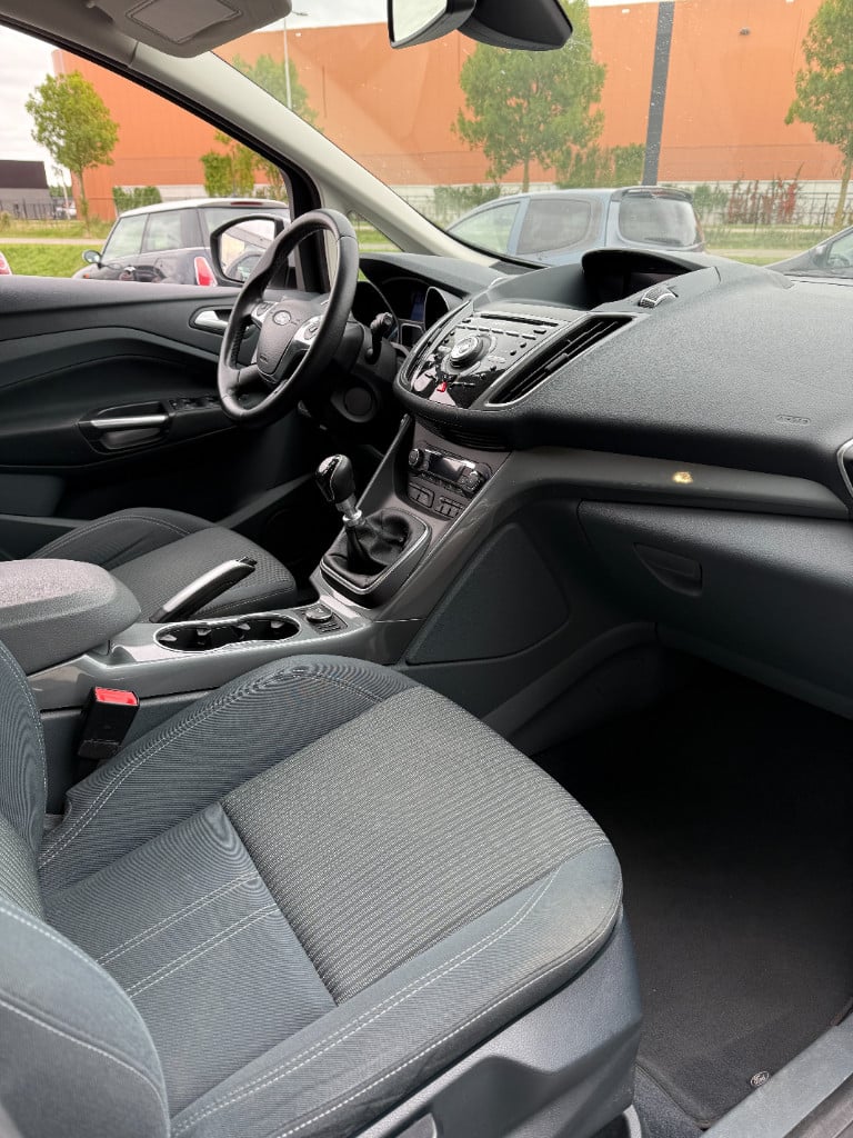 Ford C-max 1.0 - titanium - nieuwe distributie -125pk