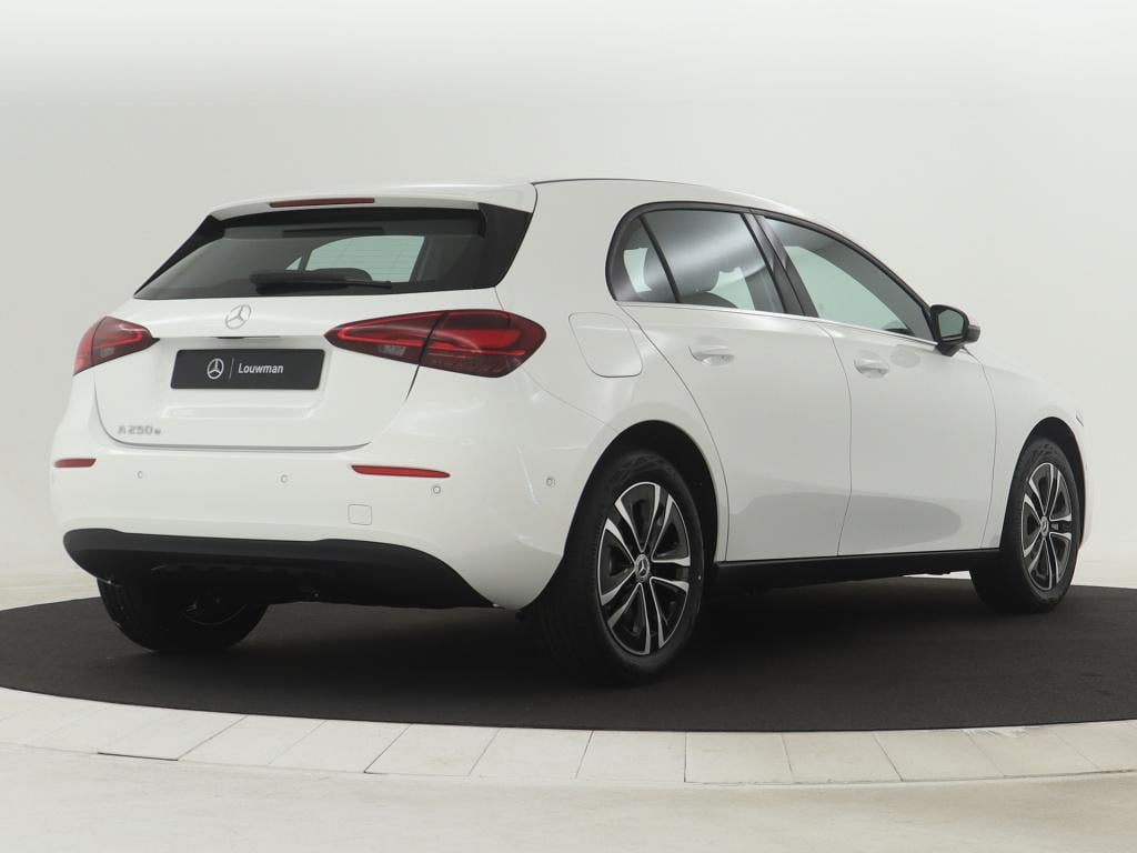 Mercedes-Benz A-Klasse 250 e star edition limited | dodehoekassistent | par