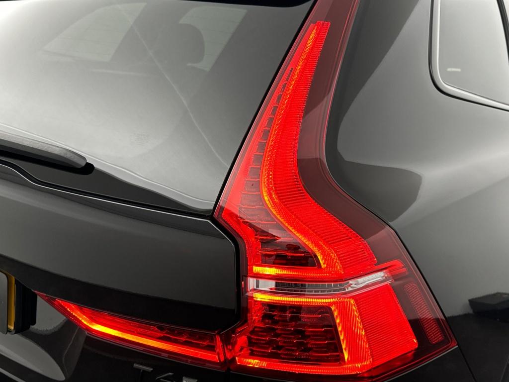 Volvo XC60 t6 398pk recharge ultra black edition| pano| 360camera| trekhaak