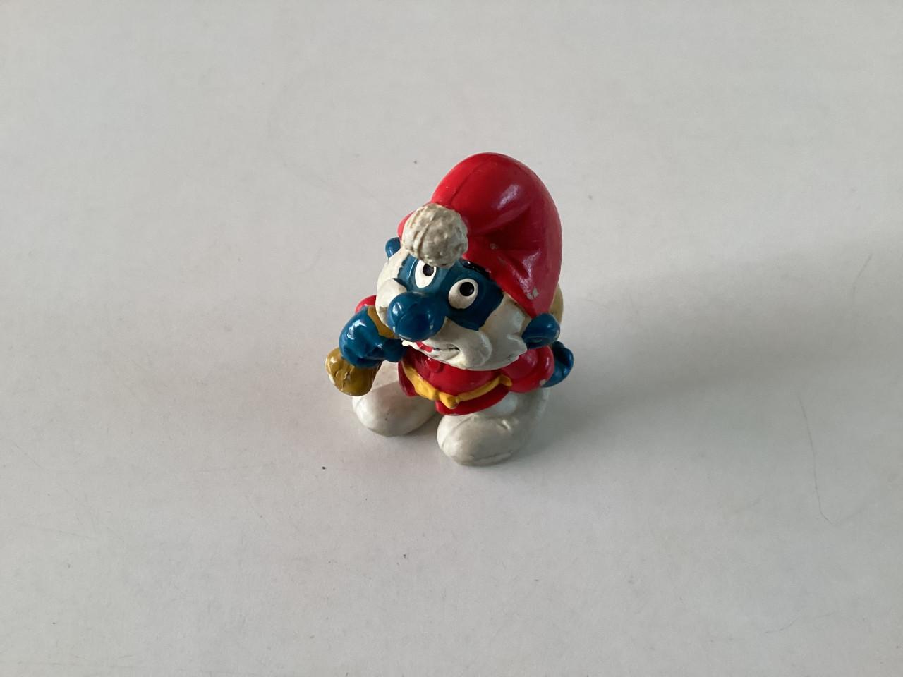 Verschillende Smurfen in rubber +/- 5 cm. hoog.      Merk: Schleich/Peyo.