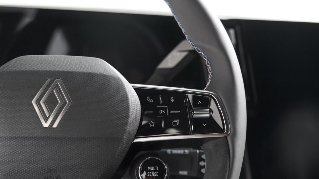 Renault Austral e-tech hybrid 200 techno esprit alpine | panoramadak | came