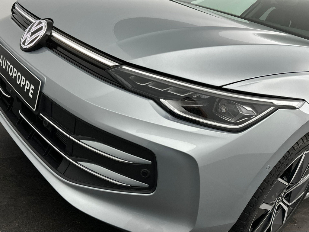 Volkswagen Golf 1.5 ehybrid style edition