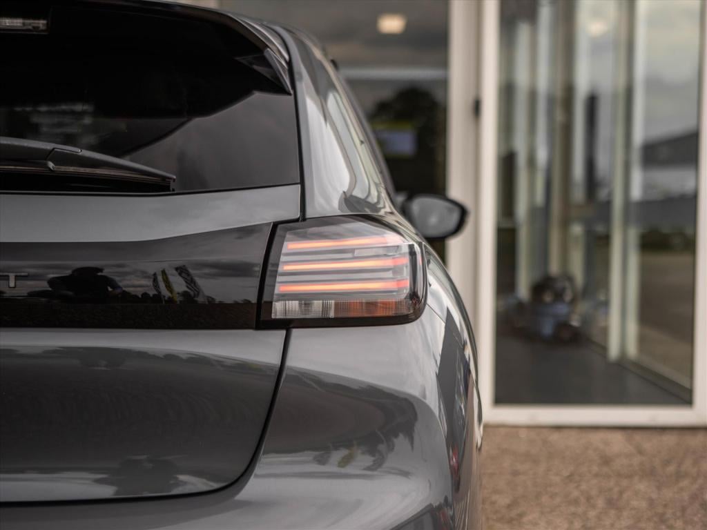 Peugeot 208 1.2 puretech 100pk allure