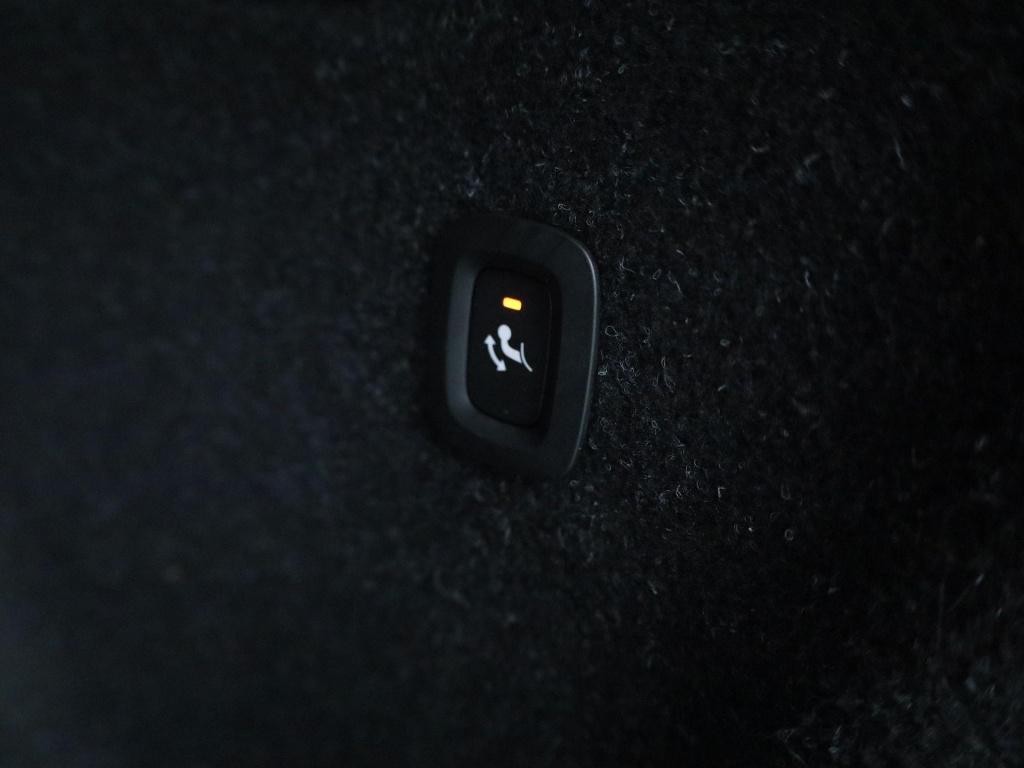 Volvo XC40 1.5 t4 recharge inscription | automaat | panoramadak | trekhaak 