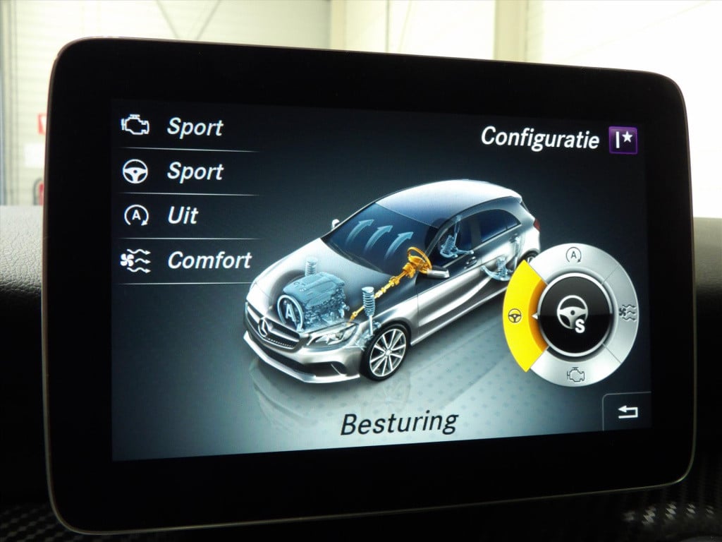 Mercedes-Benz A-Klasse a180 122pk 7g-dct business solution amg