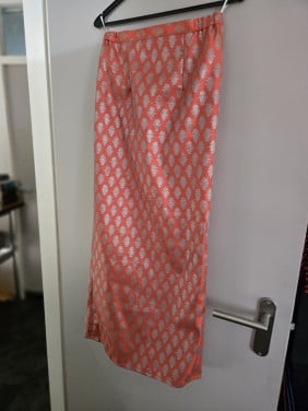 Prachtige lange oranje gevoerde rok 96 cm Muimui Fashion