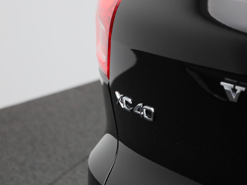 Volvo XC40 1.5 t4 recharge inscription expression | automaat | leder |  pan