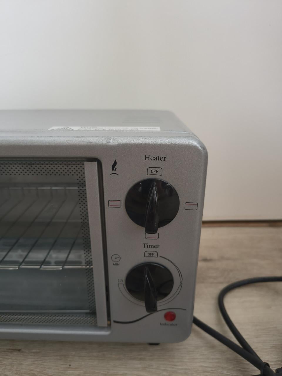 Nette elektrische oven, kampeeroven, campingoven 600W.