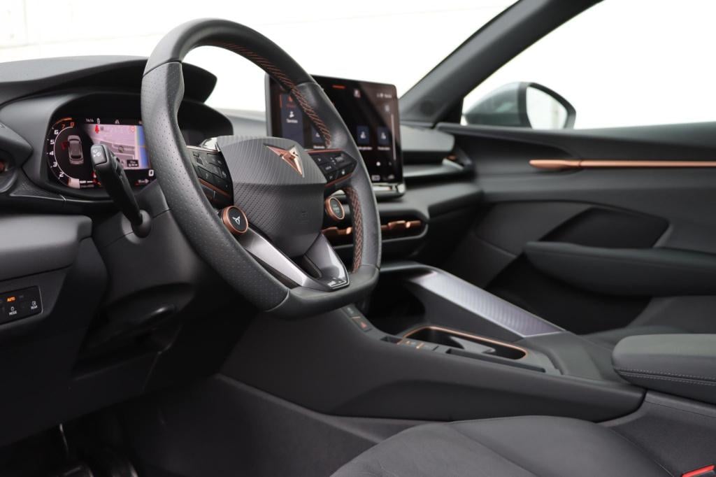 Cupra Terramar 1.5 tsi ehybrid business 204pk dsg6
