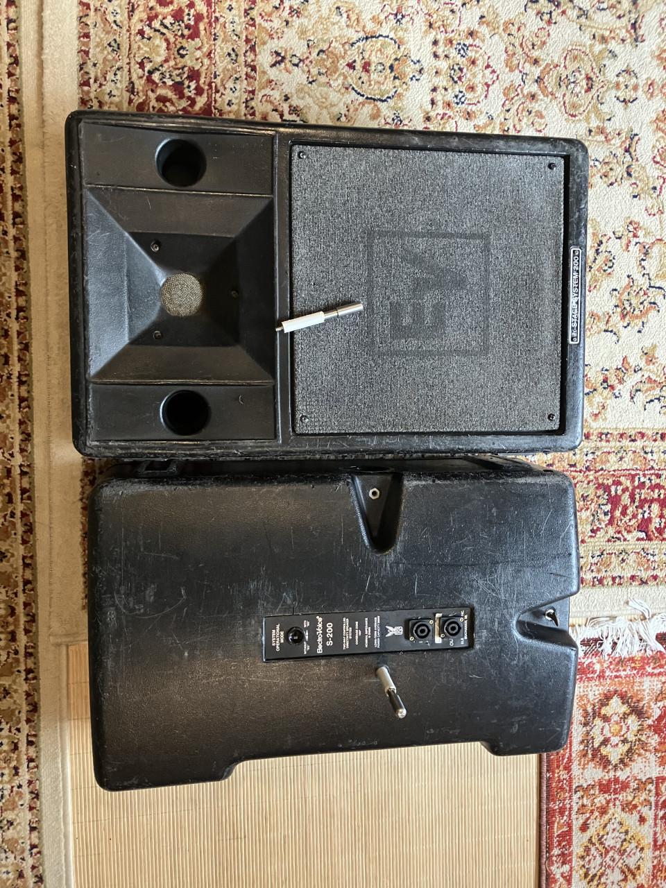 Kleine PA voor in de oefenruimte voor zang en keyboard