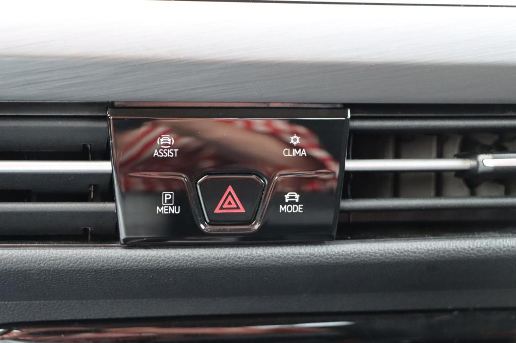 Volkswagen Golf 1.4 ehybrid style 204pk dsg6 | soh 95% |