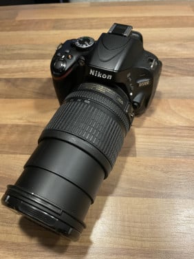 Nikon D5100 digitale spiegelreflex camera + Nikon AF-S DX 18-105mm lens