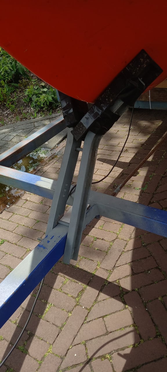 Marsshall Rib 4.70m + dubbelas trailer.