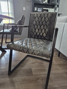 4 eetkamerstoelen