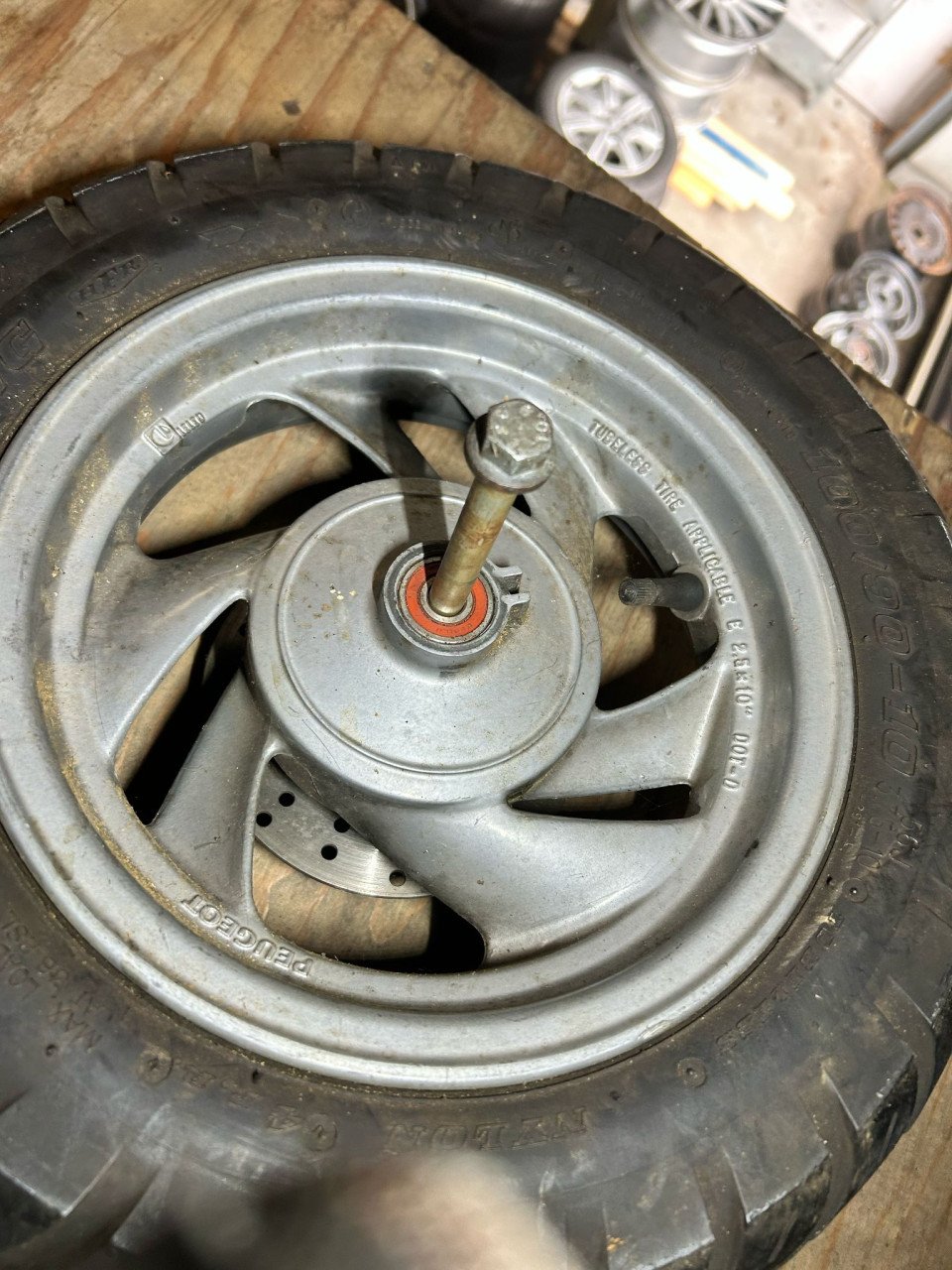 1X ALUMINIUM SCOOTER VELG MET AS EN REMSCHIJF-HWA FONG BAND