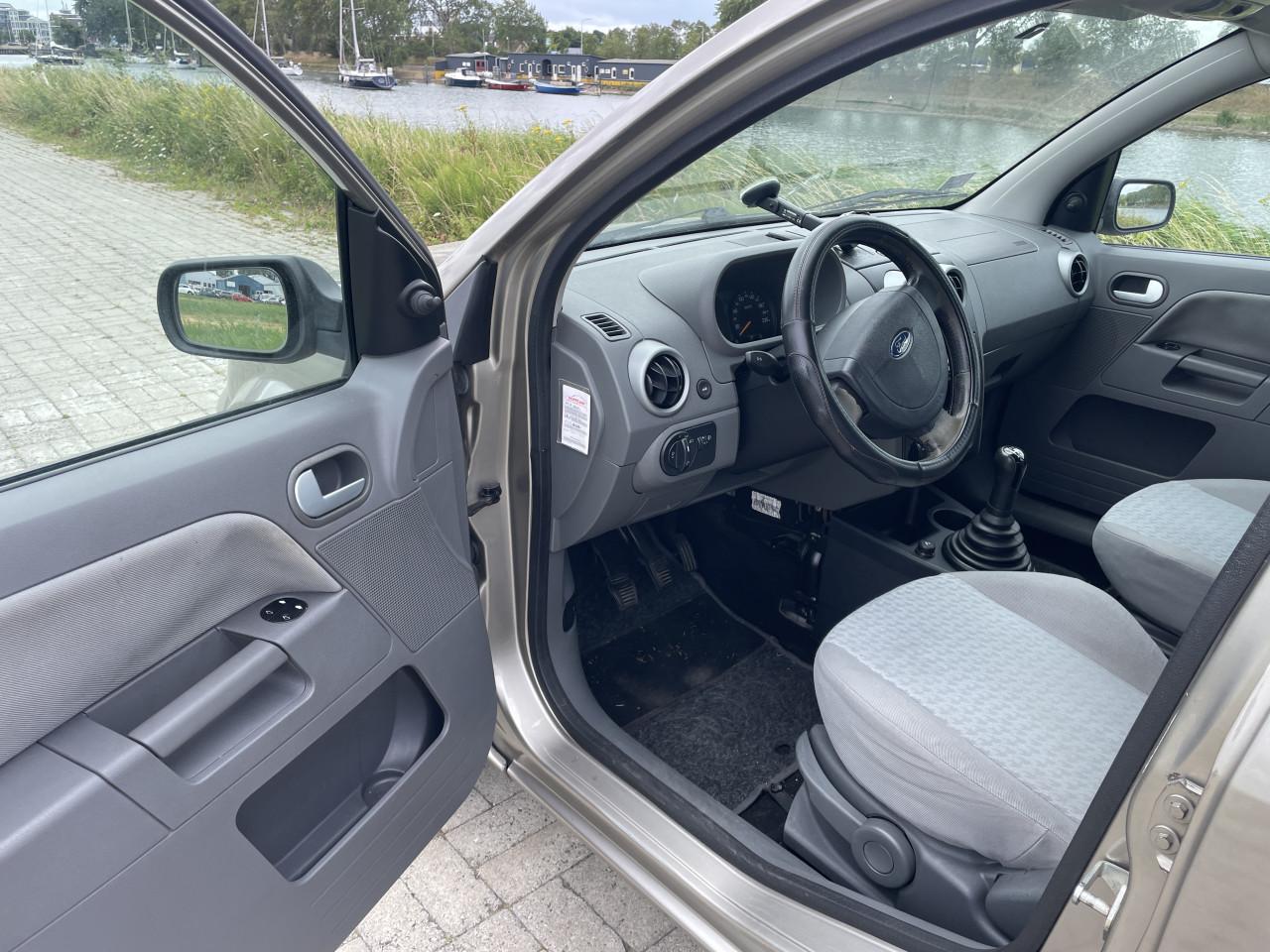 Ford fusion 1.4 1299€