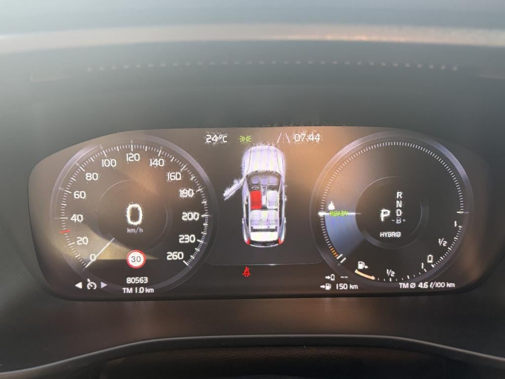 Volvo XC40 1.5 t4 recharge inscription expression