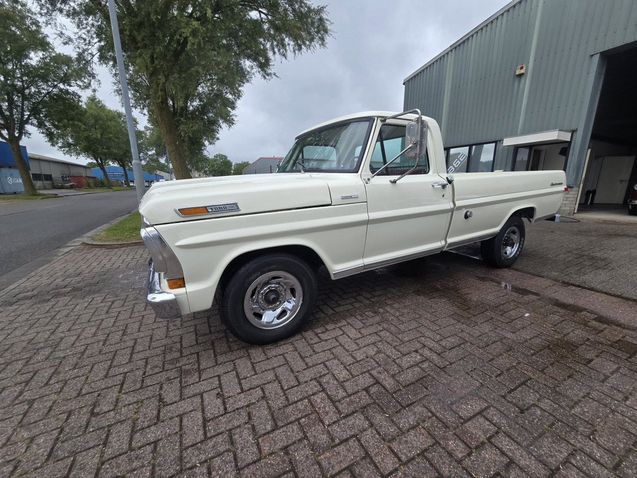 Te koop  Zeer mooie ford f250  pick-up   v8 390ci Automaat