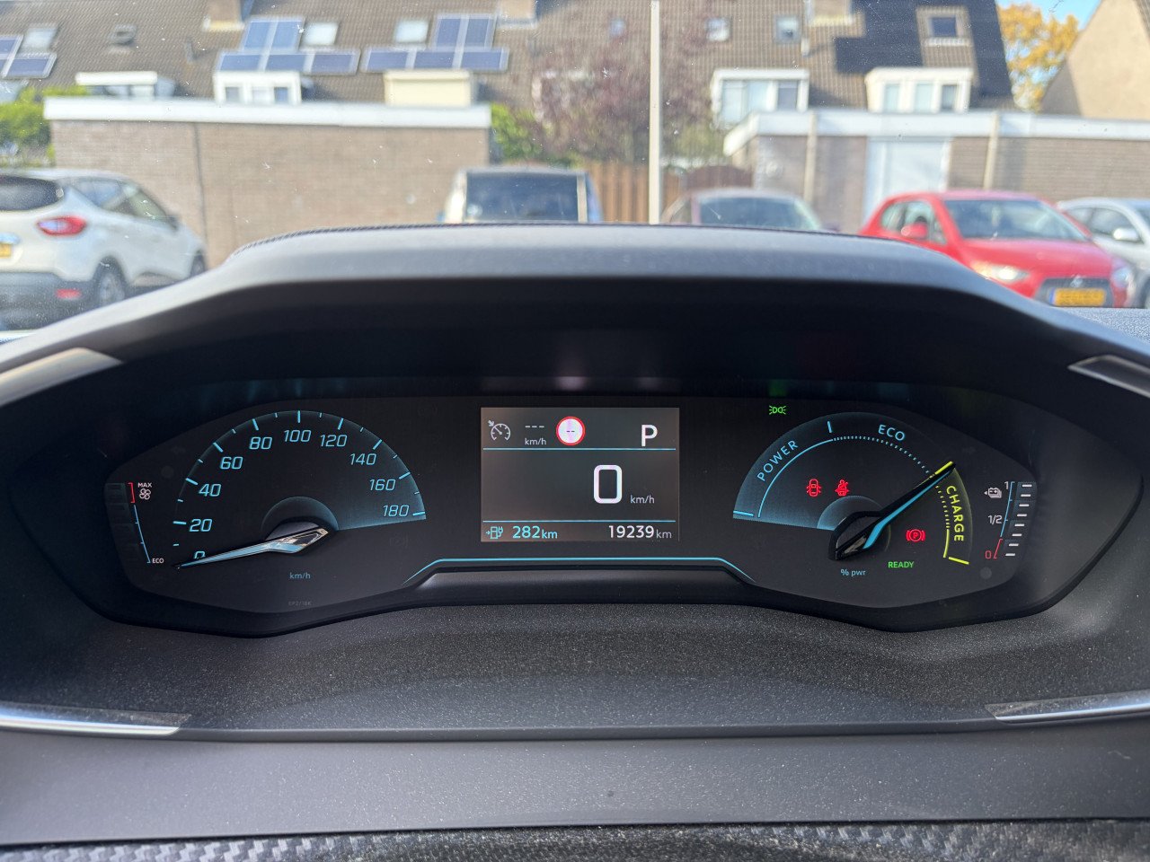 Prachtige Peugeot 2008 EV 50kWh 136pk 2022 Wit