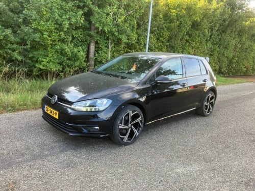 Volkswagen Golf 1.0Tsi