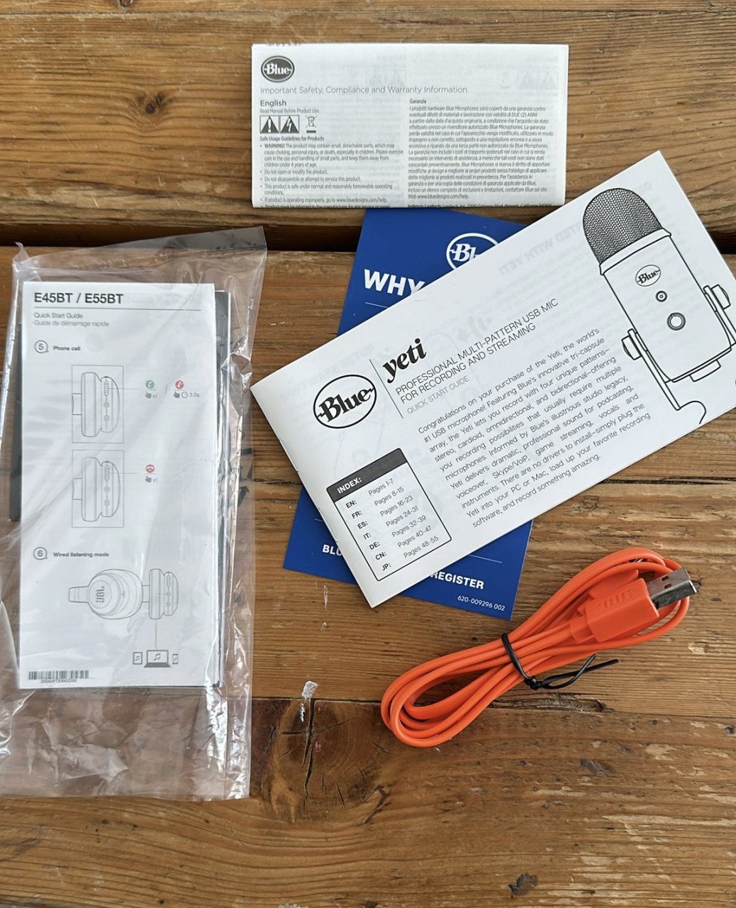 Blue Yeti microfoon + JBL koptelefoon