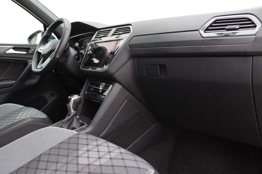 Volkswagen Tiguan 1.4 tsi ehybrid r-line business+ 245pk dsg6