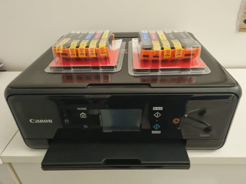 Te koop al in on printer inclusief Inkt cardtridges.