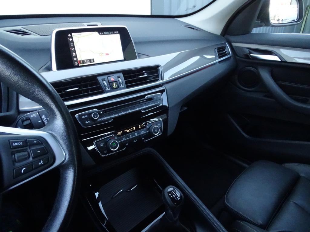 BMW X1 sdrive18i x-line | leder | led