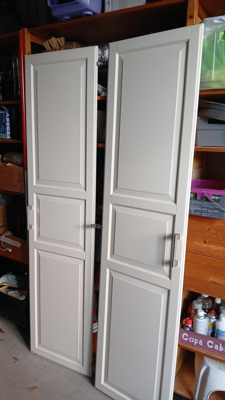 2 Ikea kastdeuren 194x49,5 beige