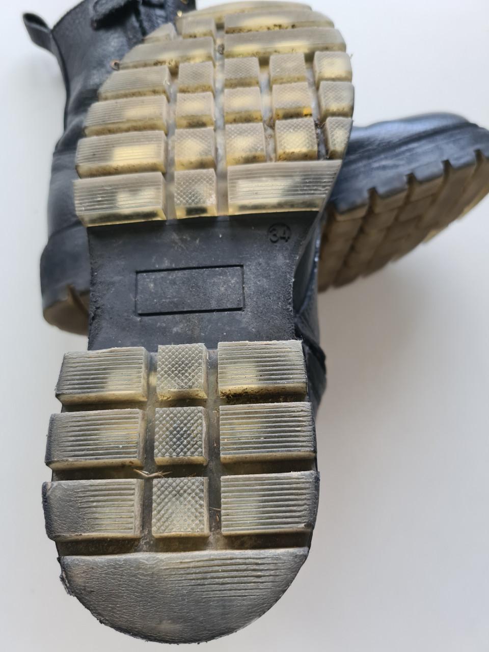 Develab soepel leren (binnen als buitenkant leer) zwarte boots mt 34