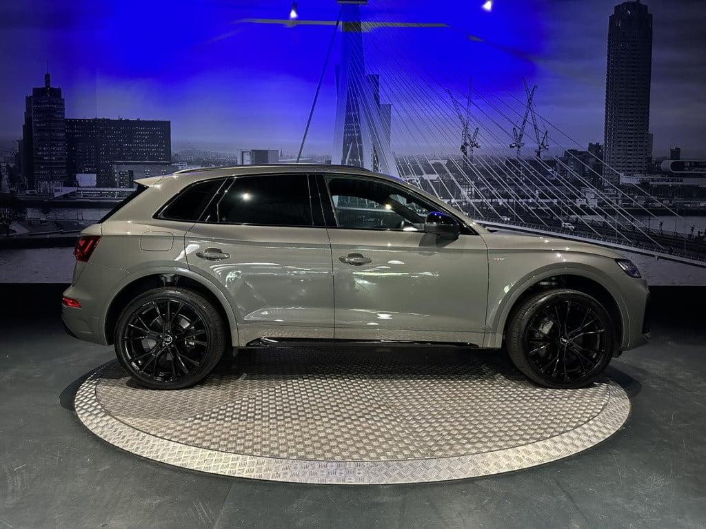 Audi Q5 50 tfsi e s edition *keyless*camera*appconnect*acc*trekhaak*