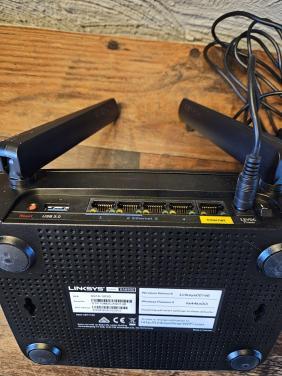 Linksys EA8300 Max-Stream AC2600 MU-MIMO Smart Wi-Fi Router