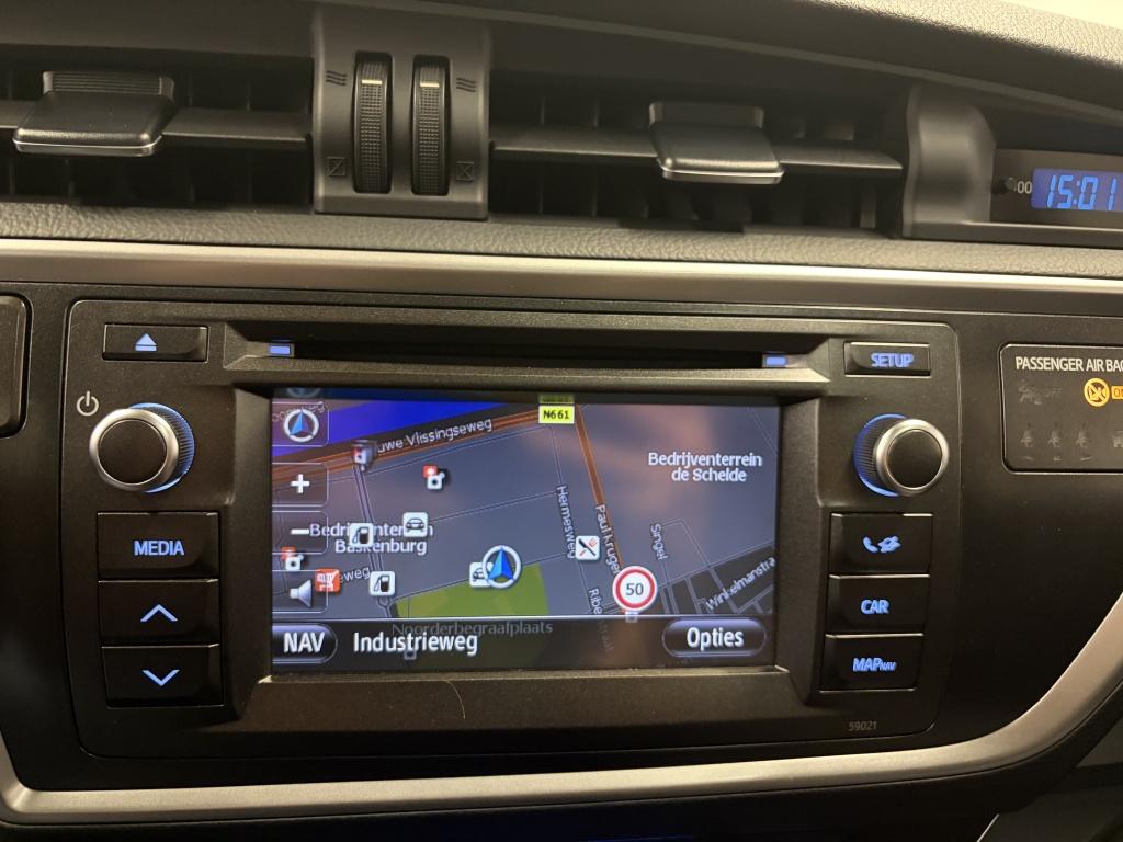 Toyota Auris touring sports 1.8 hybrid lease+
