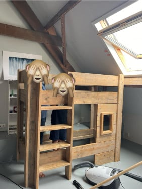 SteigerhoutenStapelbed met trap en raampje, zeer stevig