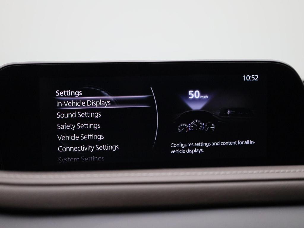 Mazda Cx-30 2.0 e-skyactiv-x m hybrid luxury | automaat | schuif-/kanteldak