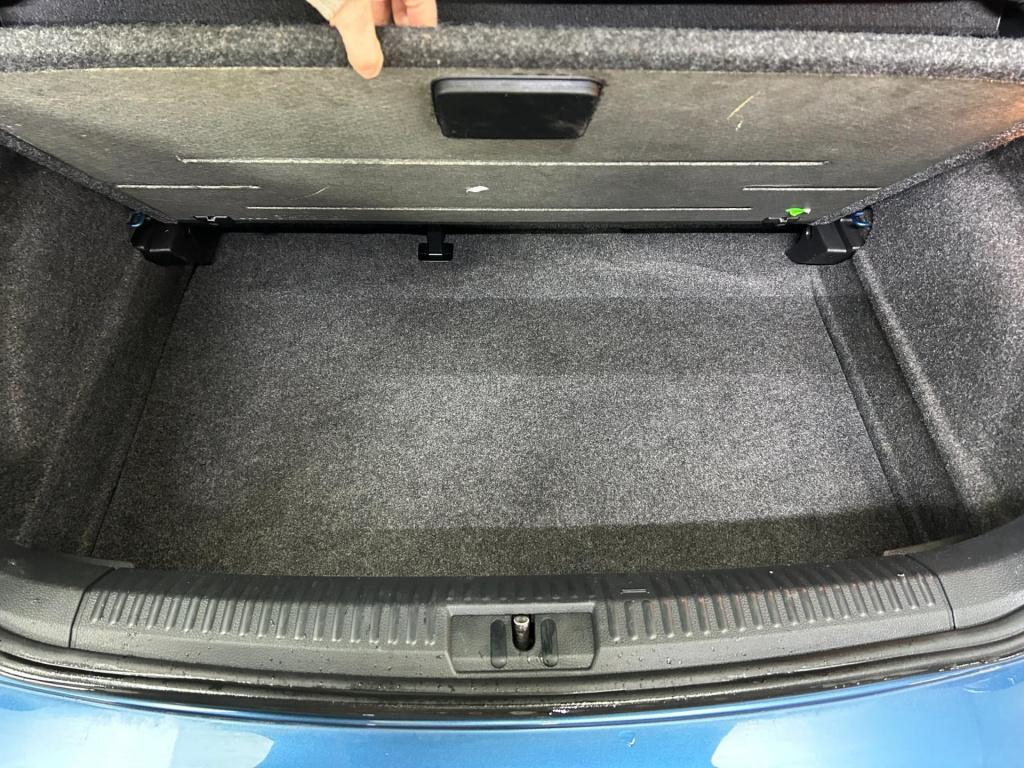 Volkswagen Polo occasion 1.0 comfortline connected series | blauw | airco |