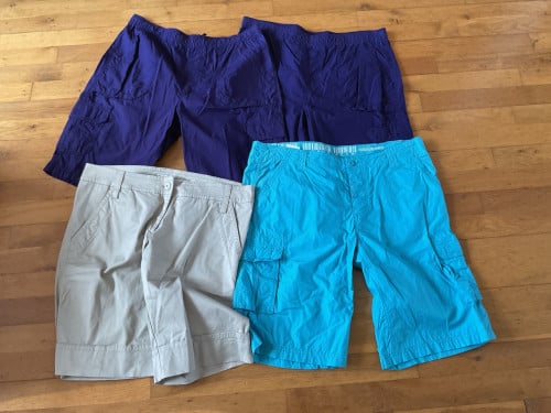 4 korte broeken voor heren en dames alles voor € 4
