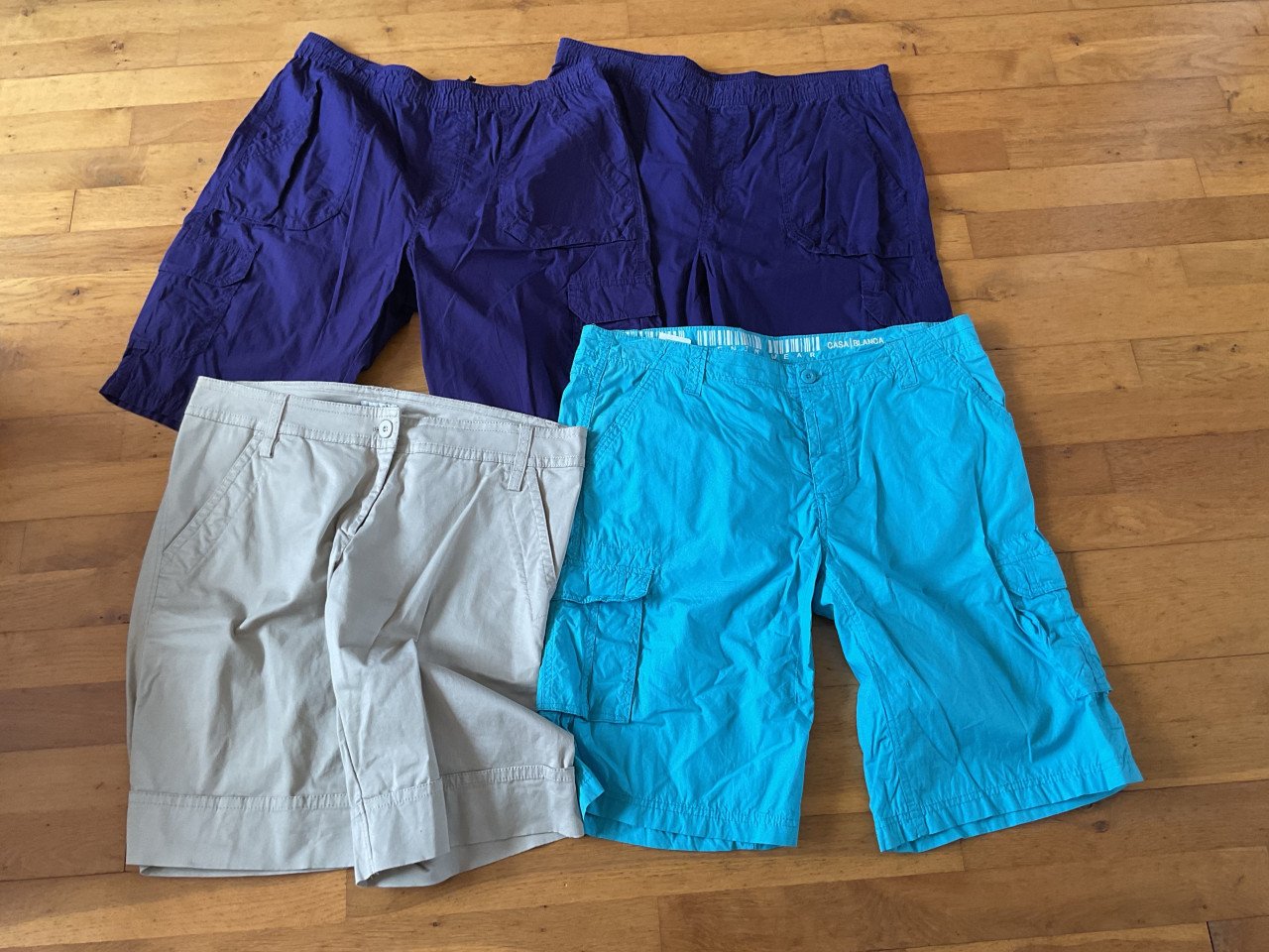4 korte broeken voor heren en dames alles voor € 4