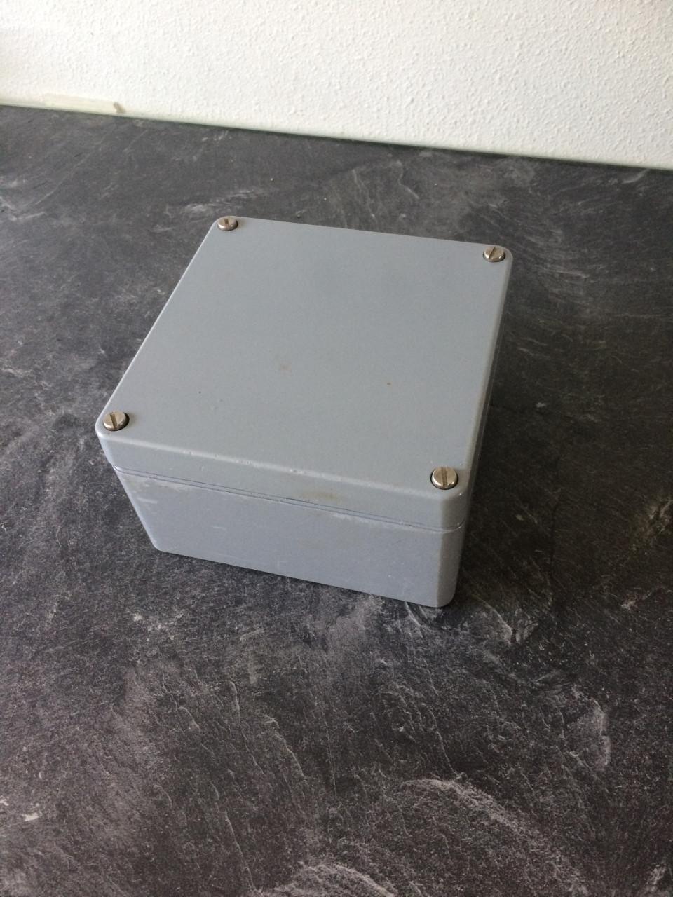 Waterdichte lasdoos / aluminium €15,-