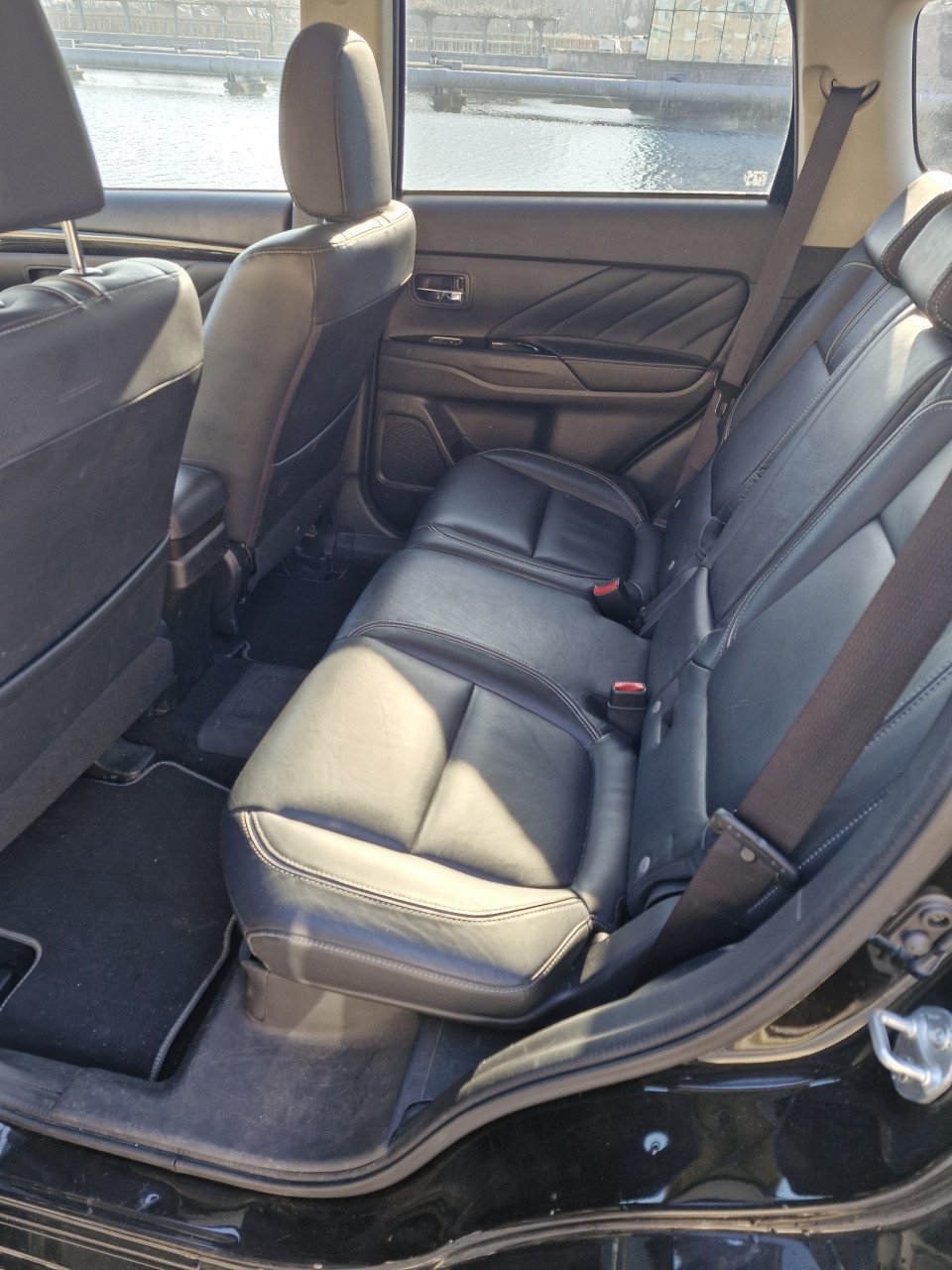 Mitsubishi outlander phev 2017