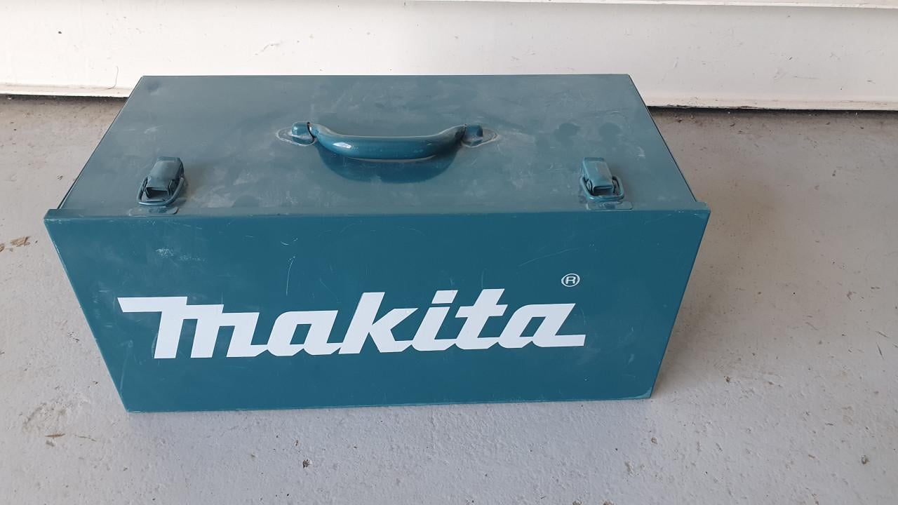 Makita sleuvenzaag SG150