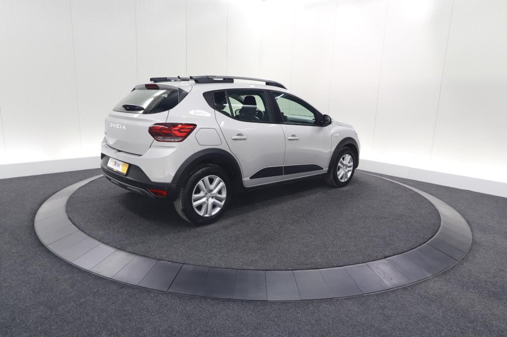 Dacia Sandero Stepway tce 90 expression | camera | dodehoekdetectie | navig