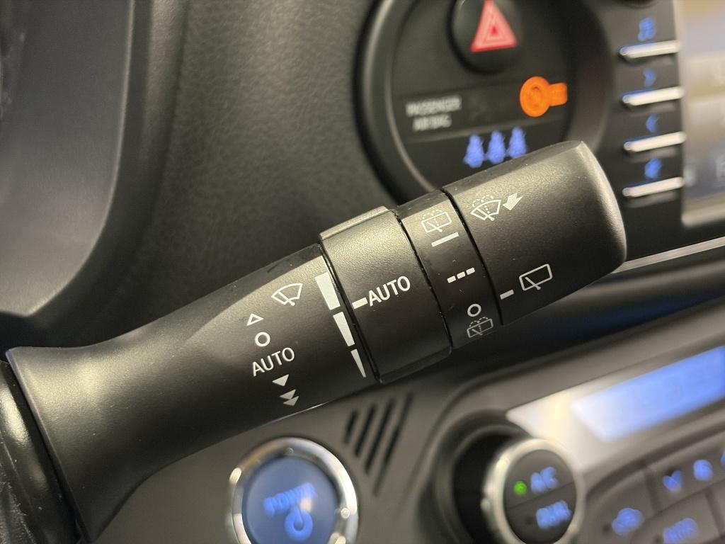 Toyota Yaris 1.5 hybrid executive